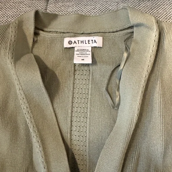 Athleta Light Green Women's Cardigan NWOT - Picture 3 of 7